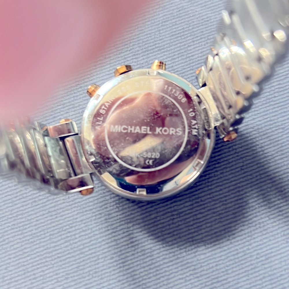 Michael Kors watch for very small wrist - Picture 3 of 4